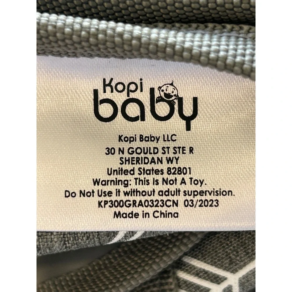 Kopi Baby‎ Diaper Changing Station Clutch Bag Gray White Arrow Print Portable